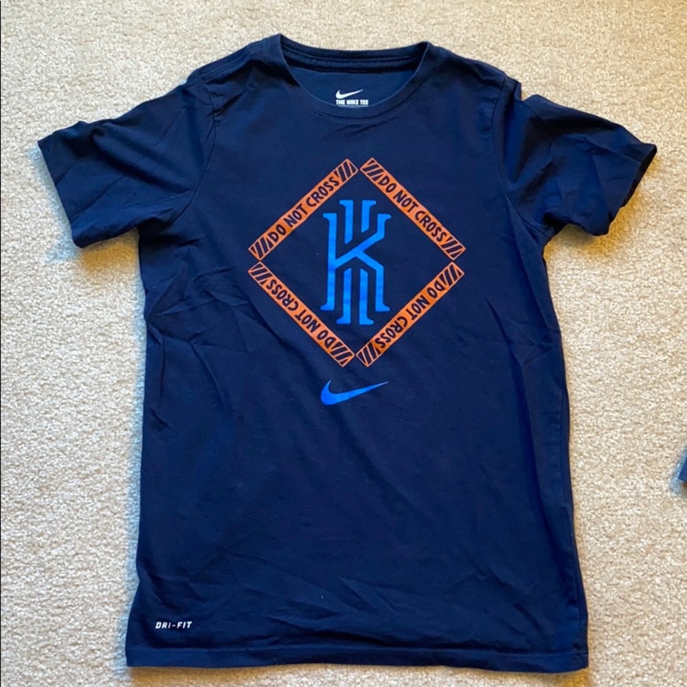 Boys Nike t- shirt size M